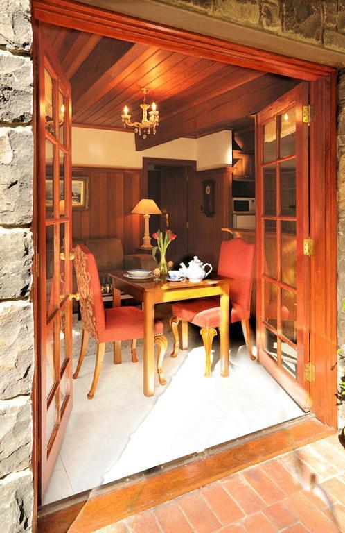 Mary Cards Coach House Bed & Breakfast โอลินดา ภายนอก รูปภาพ
