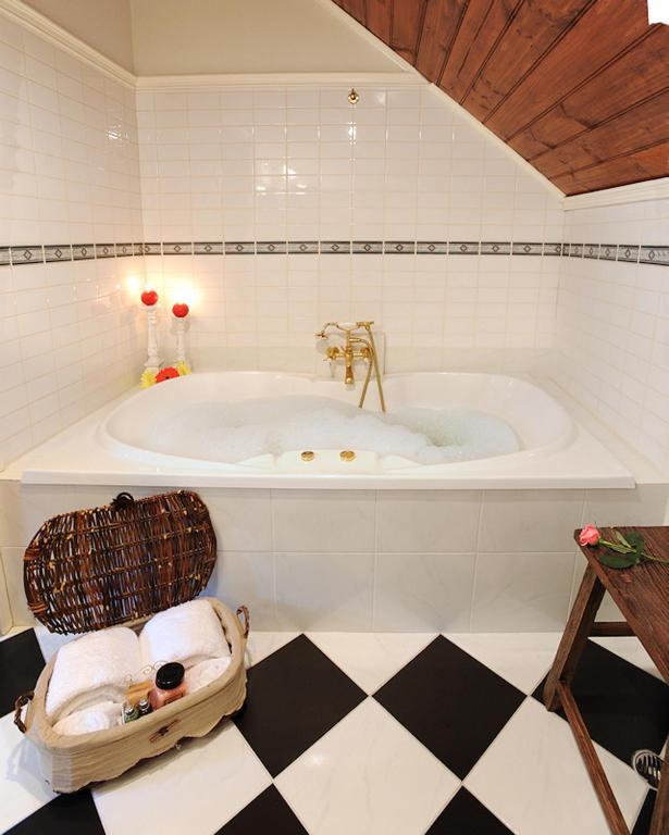 Mary Cards Coach House Bed & Breakfast โอลินดา ห้อง รูปภาพ